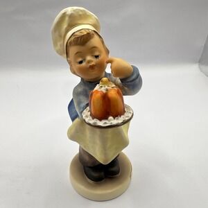 Vintage Goebel Hummel‎ Figurine Little Baker Boy W/ Cake #128 Germany 5"